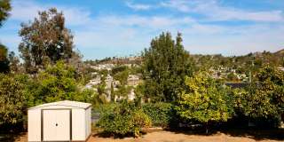 Mid-Century Modern 3Br 2Ba on 1/2ac with View! Gallery 24