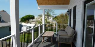 1527 Front Street unit: B Gallery 1