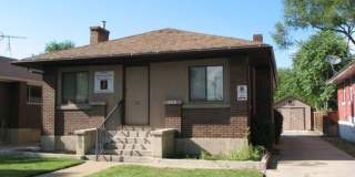 Bungalow/Office 2 Bedroom 2 Bath Gallery 1