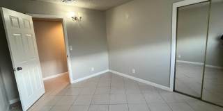 8512 Tamarack Avenue Gallery 7