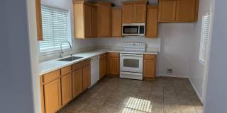 4752 E Laurel Avenue Gallery 28