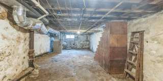 Spacious & Updated Grays Ferry Rowhome Near Parks and Center City — Accepting ALL PHA voucher holders Gallery 25