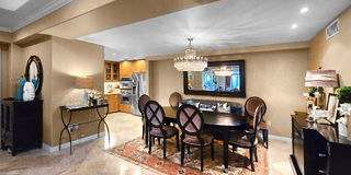 10795 Wilshire Boulevard Gallery 10