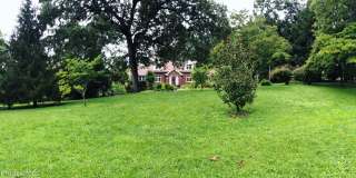 204 S Chilhowee Drive 204 S Chilhowee Drive Gallery 1
