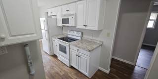 Comfortable 3-Bedroom Ranch with Garage and Private Yard Gallery 8