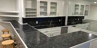 1621 Craig Street Gallery 18