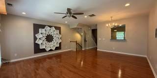 233 N Irwin Avenue Gallery 7