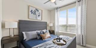Avenida at Centerra Age 55+ Apartment Homes Gallery 8