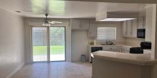Clean 3 Bedroom / 2 Bathroom home near Stockdale High School, Recently Renovated! Clean 3 Bedroom / 2 Bathroom home near Stockdale High School, Recently Renovated! Gallery 8