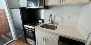 1215 Granville Ave. Gallery 19