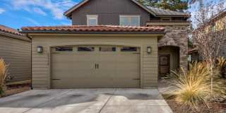 Beautiful 3 Bed/2.5 Bath Home in NW Bend - Via Cambria Beautiful 3 Bed/2.5 Bath Home in NW Bend - Via Cambria Gallery 1