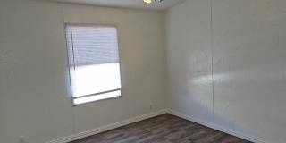 209 S Avenue B Gallery 8