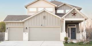 3-bed, 3-bath, 3-car garage, Swimming pools Gallery 1