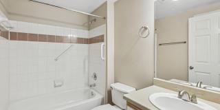 Lakeshore Villas Gallery 15