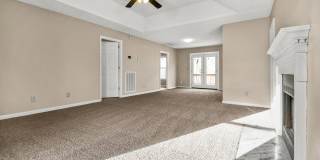 Ranch Home on Creek Lot! Gallery 4