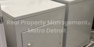 CONVENIENT CONDO RETREAT Gallery 7