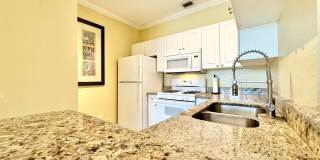 Furnished waterfront 2Bedrooms / 2Baths condo | Resort-style living in Grand Venezia! Gallery 7