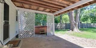 Charming 2 Bedroom Home in Normal Gallery 25