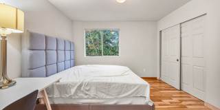 Beautiful 3BR Home in Forbes Lake – North Rose Hill, Kirkland Gallery 10