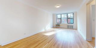 315 W 15th St Gallery 4