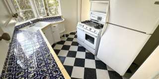 2185 BROADVIEW Ter unit: Lower Gallery 8