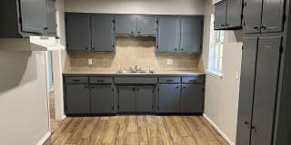 Newly remodeled three bedroom home for Rent Gallery 3