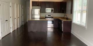 2500 Green Bay Gallery 10