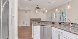 947 HEMINGWAY CIRCLE Gallery 19