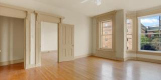 110 BALTIMORE Street Gallery 9