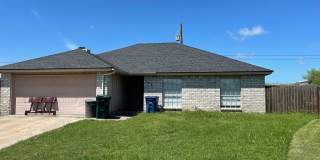 Great home Located in the hart of Flour Bluff. Walking distance to Flour Bluff schools Gallery 1