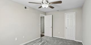 Brentwood Apartments Gallery 25