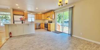 Charming 4 Bed 2 Bath Home in Des Moines, WA. Gallery 8