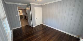 968 Elm Street Gallery 13