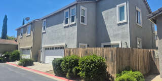 Adorable 3 bedroom 2.5 bath Gallery 23