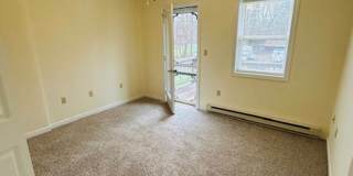 Beautiful 2BR Townhome Near Indian Park – Garage + Storage Gallery 8