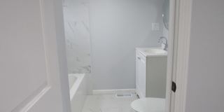 17 Woodbine Street Gallery 8