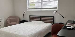 1100 NE 1st Ct Gallery 14