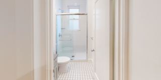 2363 Van Ness Gallery 7