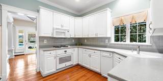 116 Tuttle Avenue Gallery 15