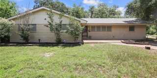 305 Brookside Drive W Gallery 1