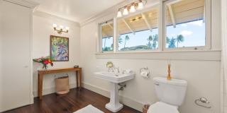 Kahala Palms: Charming Coastal Beach Home w/ Pool, Jacuzzi & Lush Garden Gallery 23