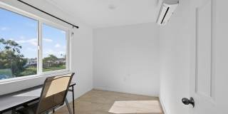 Charming 4BR Duplex in San Diego Gallery 21