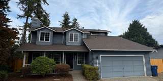 Fairwood Home for lease two story fenced yard with RV parking Gallery 1