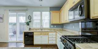 Experience the Best of Lincoln Crossing Living! — $500 Off First Month’s Rent if You Move In by 08/21! Gallery 13
