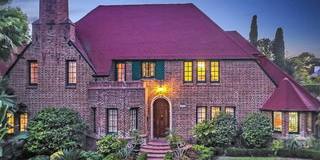 805 North Bedford Drive Gallery 1
