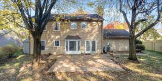 2621 JOHN MILTON Drive Gallery 37