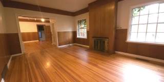 NO STUDENTS Available Now! Unique Large Home! Gallery 3