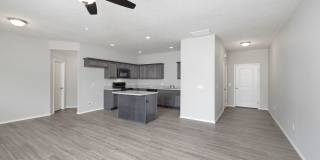 Republic Duplex for rent- with fence! Gallery 15