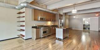 HISTORICAL BUILDING! EASTERN COLUMBIA STUDIO W/ 1 BATH Gallery 8