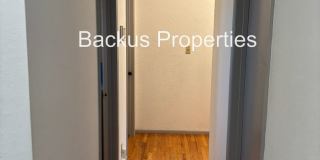 Three bedroom home across from Claremont Manor Park Gallery 10